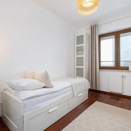 Spacious & Cozy Grzegorzecka By Renters アパート *